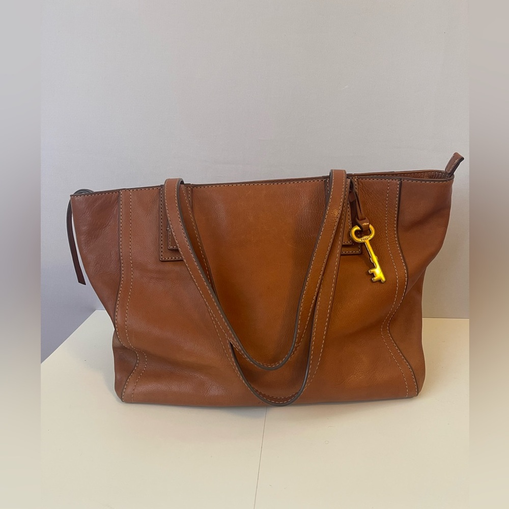 Fossil Brown Pebbled Leather Emma Tote Brass Key - Picture 3 of 16